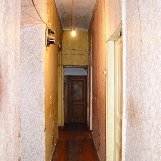 Шестикомнатная квартира 166 кв.м на канале Грибоедова (Адмиралтейский, МО-2, Сенной) продается. Коридор 6.9 кв.м, полы - дощатые